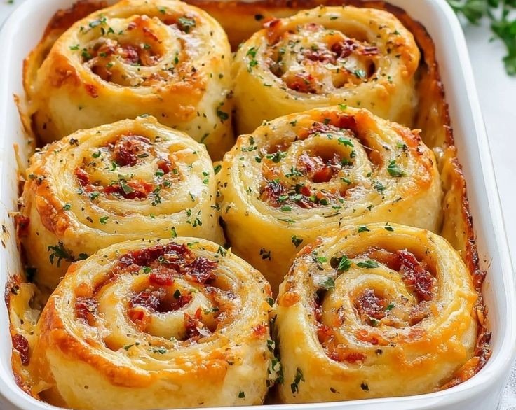 Easy Homemade Cheesy Garlic Bread Rolls Recipe overview