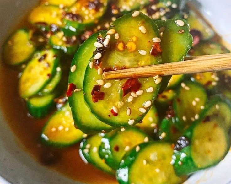 Easy Healthy Asian Cucumber Salad: A Refreshing Side Dish overview
